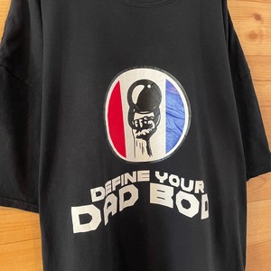 【GILDAN】DAD BOD プリント イラスト 半袖 Tシャツ 2XL オーバーサイズ US古着 アメリカ古着