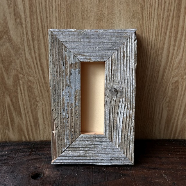 塗料の残ったシンプル古材フレーム(124 x 45) No.25-0128