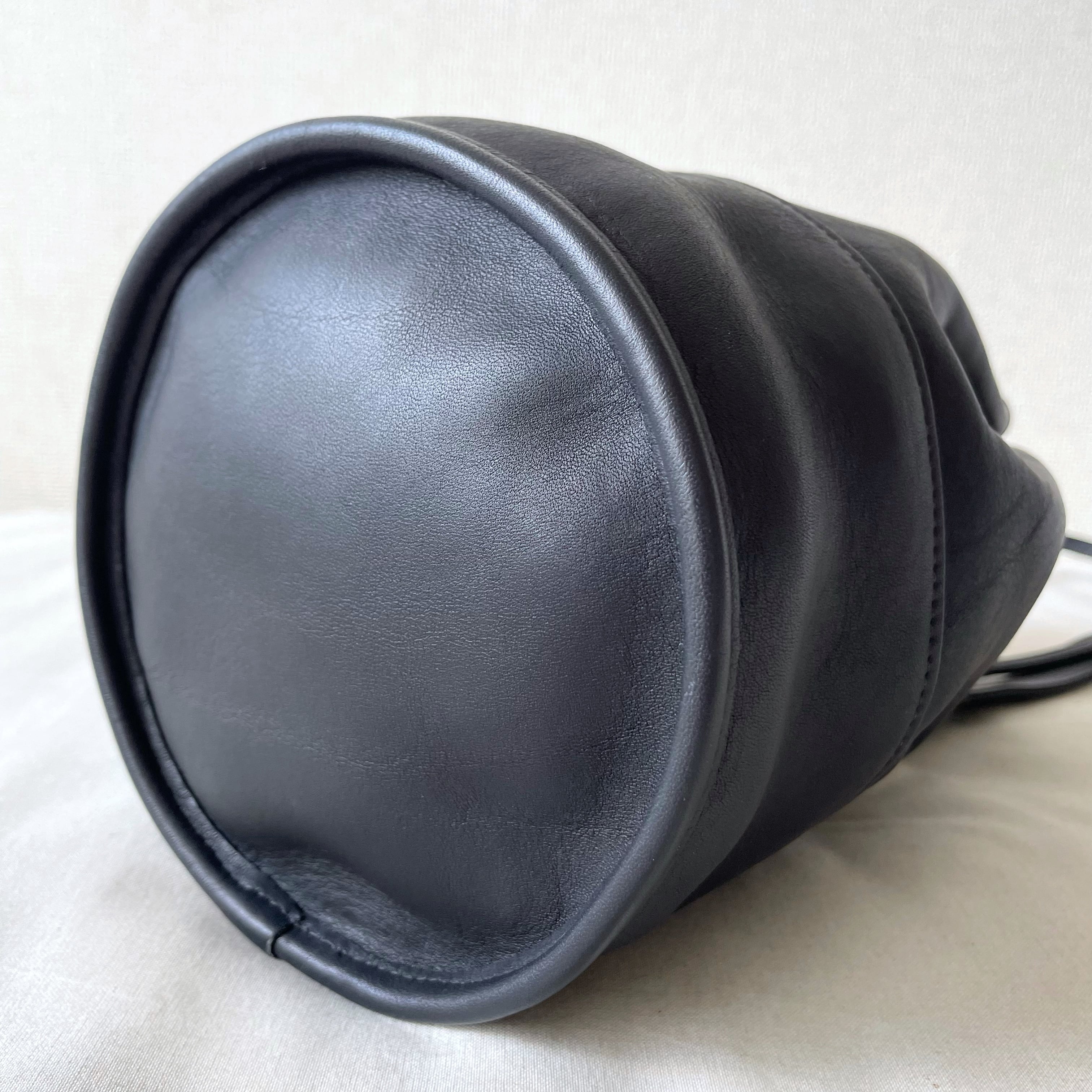 RARE VINTAGE COACH (OLD COACH オールドコーチ) BIXBY SLING IN BLACK