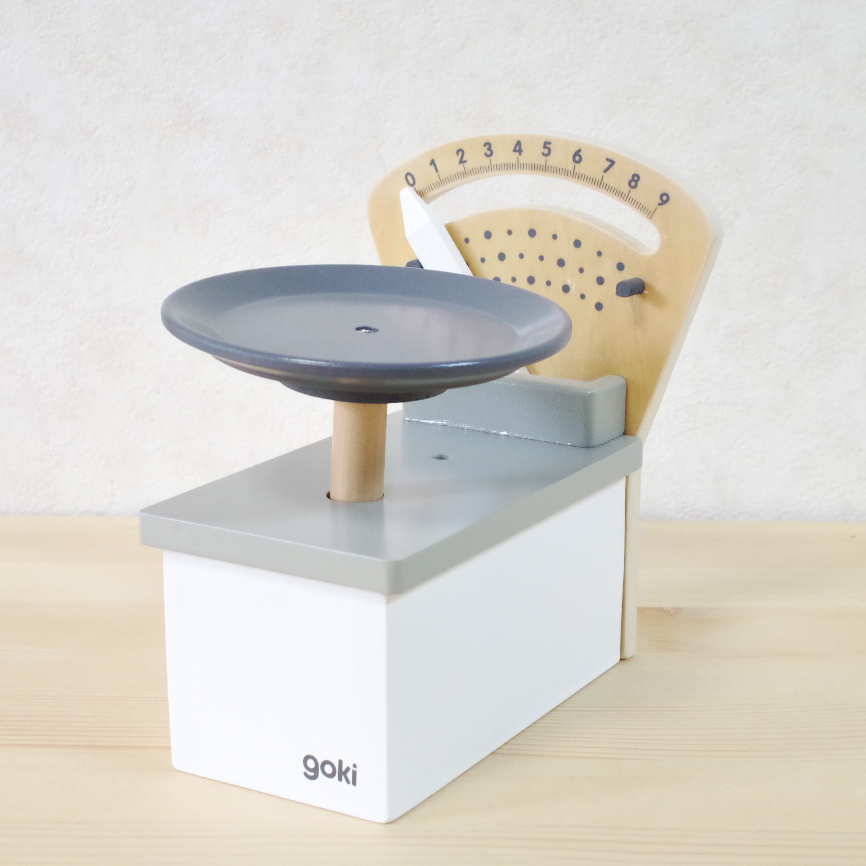goki ままごとはかり | 木のおもちゃ専門店 おもちゃ箱 イカロス 公式