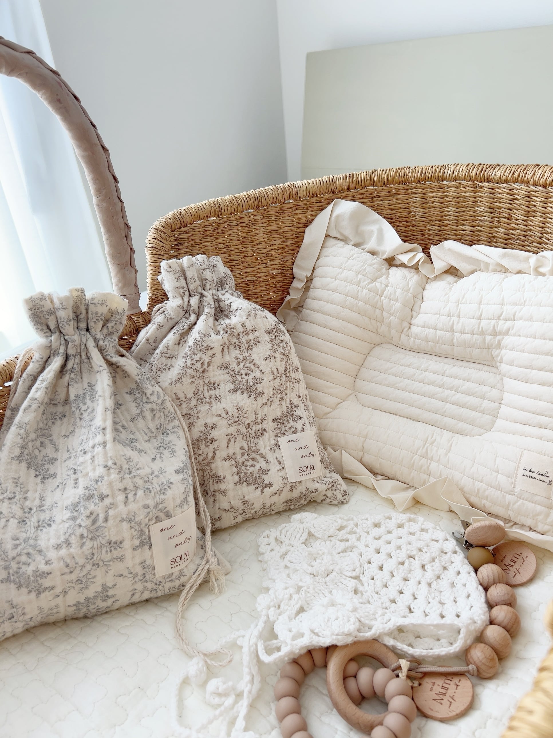 Sprinh gift set <frill pillow + floret blanket + floret purse set twin> ベビーピロー フリルピロー ベビー枕 ガーゼブランケット ガーゼケット 巾着ポーチ 出産祝い ギフトセット