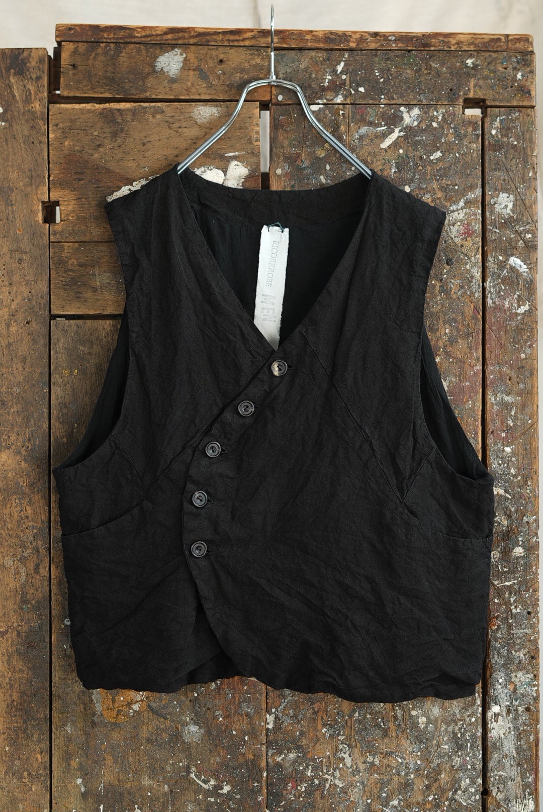 RICORRROBE - VEST W / SHADOW