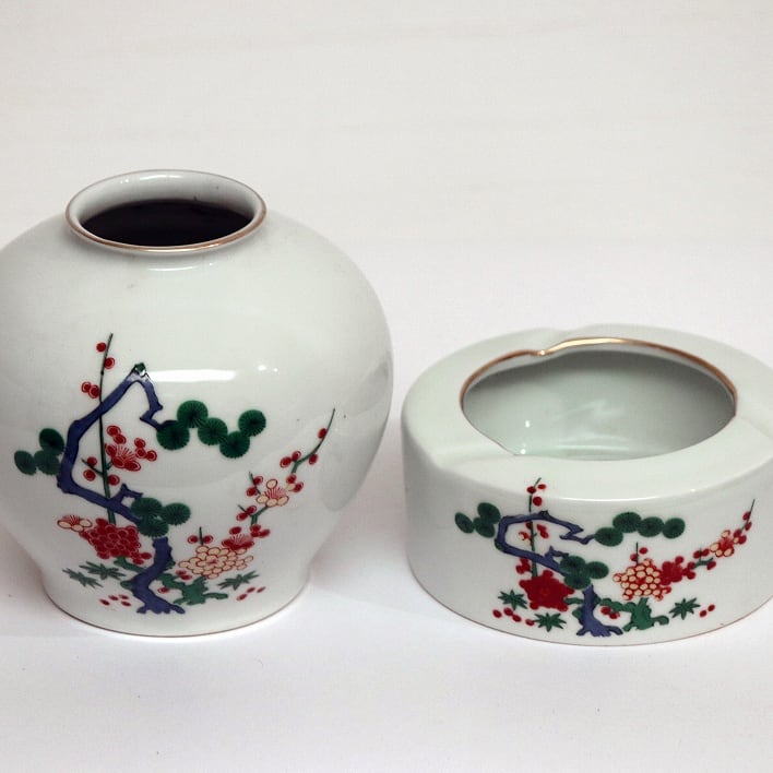 お値下げ！ 有田焼 応接板 瑞宝桐 花瓶 灰皿 有田焼・瑞松・応接揃い・花器・灰皿セット・No.190223-14・梱包サイズ