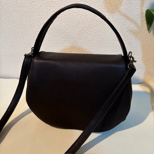 B.stuff　ショルダー付きハンドバッグ