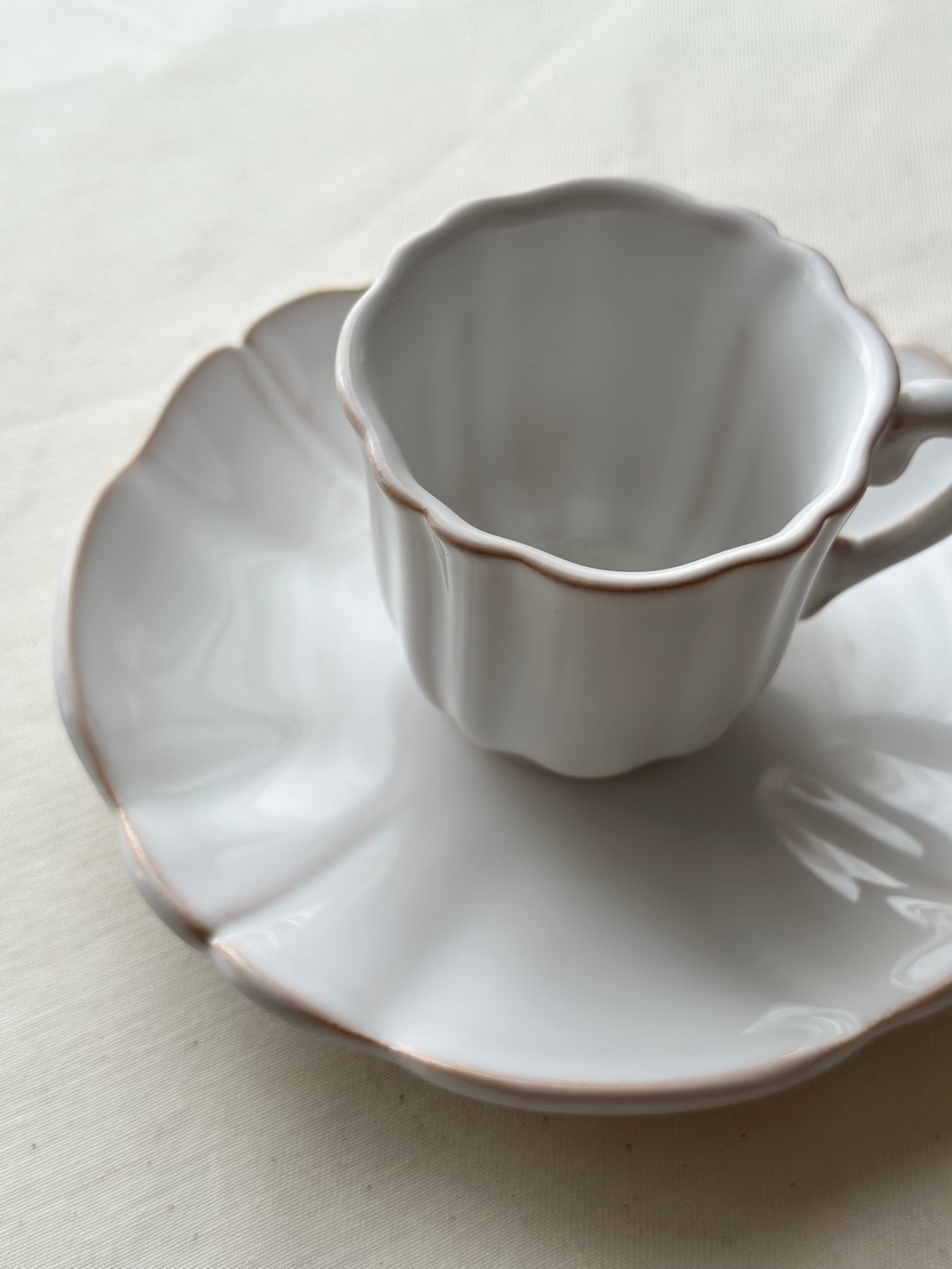 Gien ジアン / 白釉の美しいデミタスカップ＆ソーサー d | VIRON