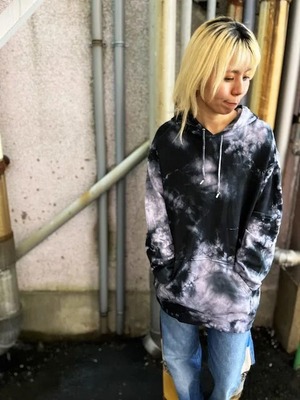 タイダイ染め Tie-dye プルオーバー フーディー XLサイズ　 ムラ染めブラック HD20-63