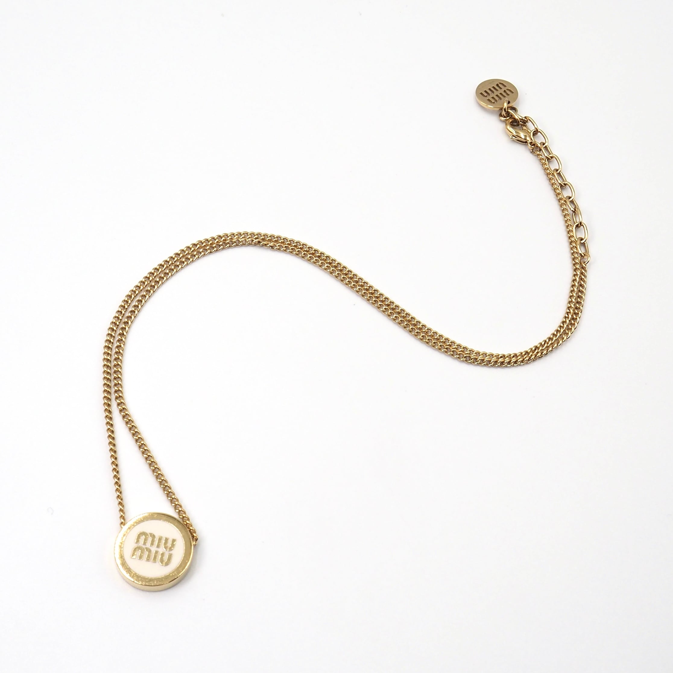 miu miu ロゴネックレス ゴールド 10/24掲載 MIU MIU ロゴ ネックレス GP ゴールド ホワイト