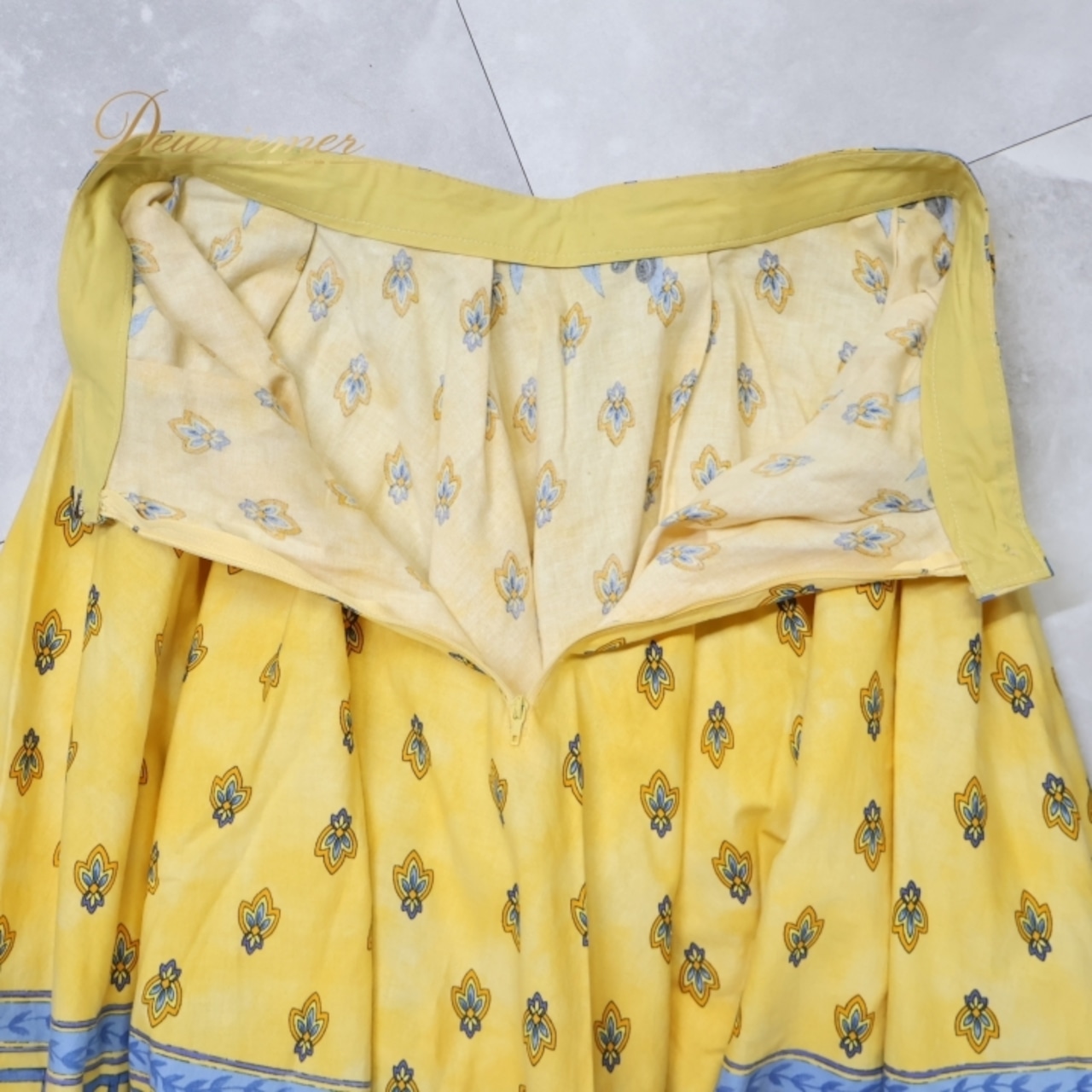 フォークダンス 衣装 スカート イエロー系 ひまわり 花柄 黄 青 黒 チロリアン チロルスカート 明るい ダンス衣装 ふんわり かわいい 華やか イベント 練習 レッスン カントリー ブルー系 ブラック系