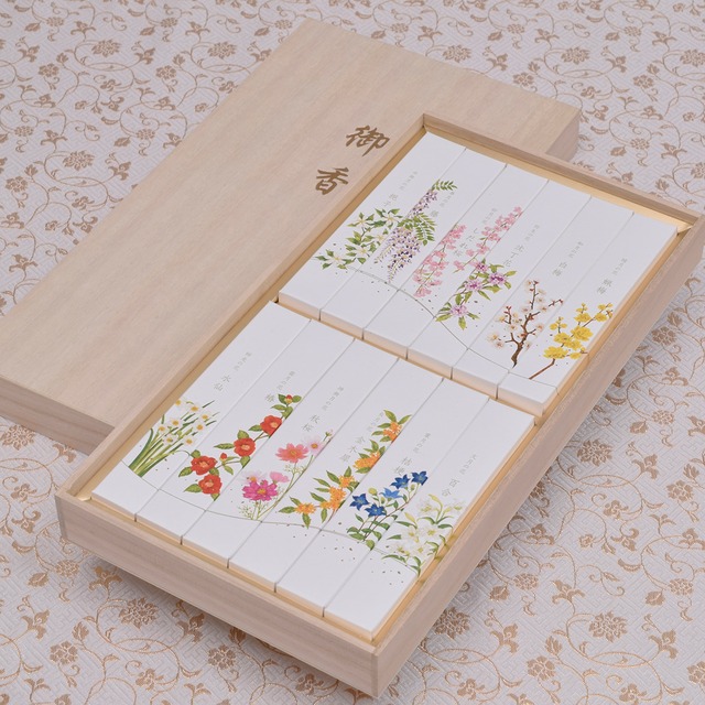 御線香【名香 月の花】亀山謹製｜進物用線香｜桐箱入り｜花の香り