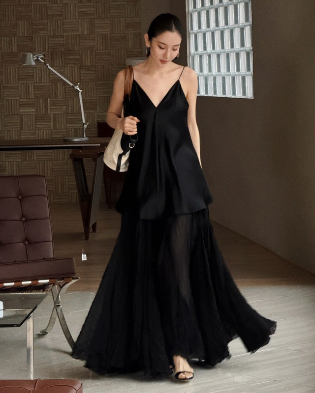 エアリープリーツロングスカート　A25540