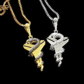 Kobe ブラックマンバ バイパー クロス ネックレス W171