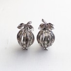 Trifari vintage earrings 1048