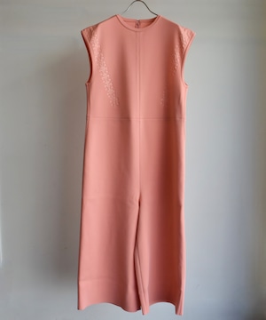 TAN/24SS-21 EMBOSS KNITTED ROMPERS(SALMON PINK)