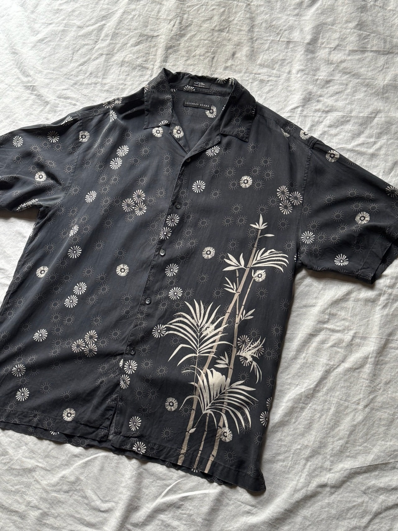 "GEOFFREY BEENE" Silk S/S shirt