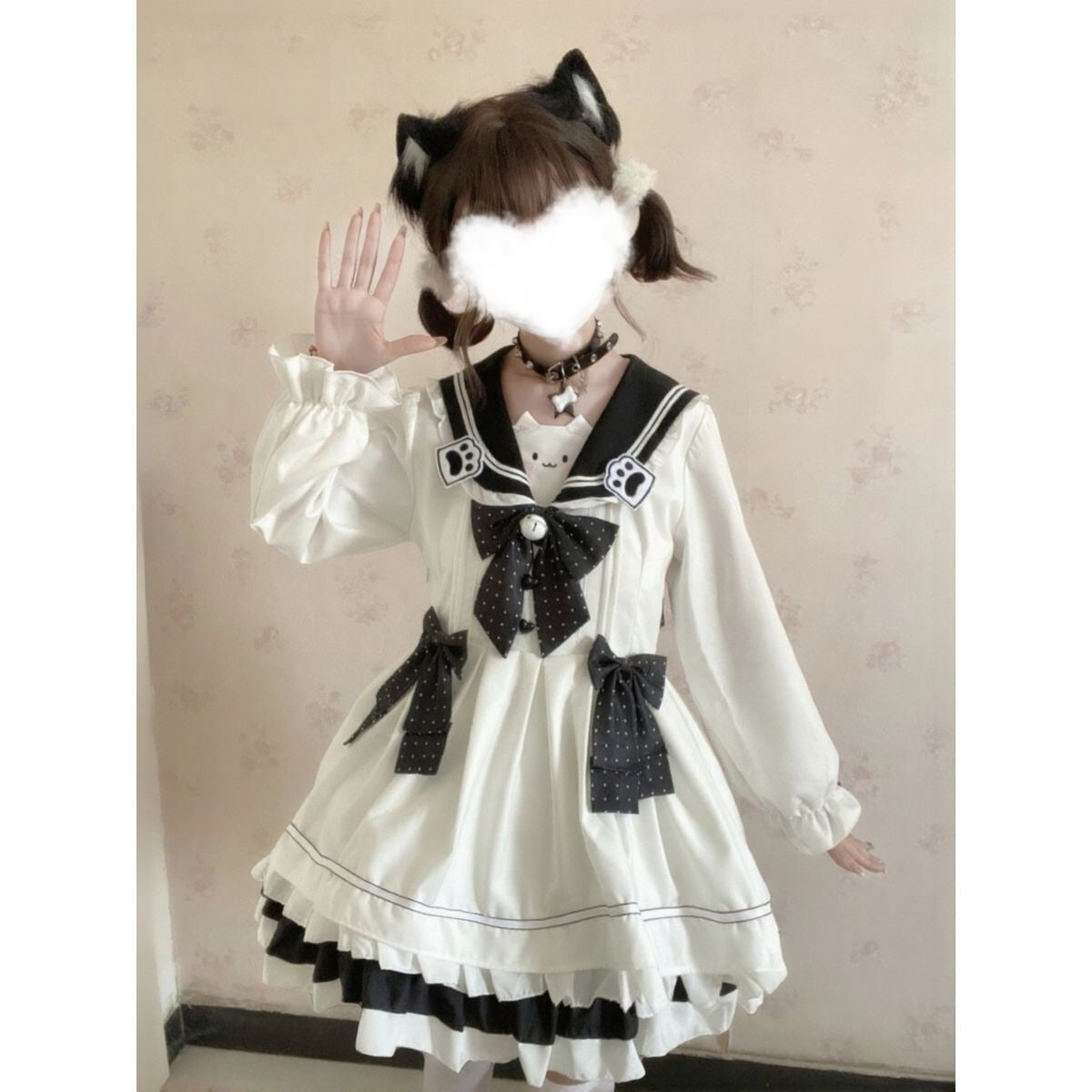 肉球セーラー襟のホワイトキャットワンピース | Maiden's Rêve