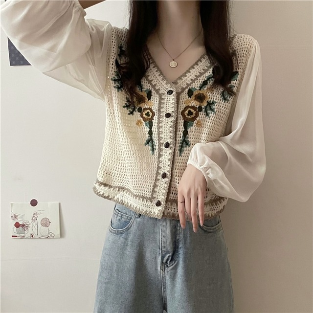 トップス レディース 送料無料 2色 プルオーバー シャツ ブラウス Vネック 透け感 クロシェ ニット花柄 トリム ステッチ  長袖 襟付き 異素材ミックス フェイクレイヤード 重ね着 パフスリーブ ゆったり 抜け感 こなれ感 クール かっこいい 個性的 華やか 派手 無地 春 秋 冬 10代 20代 30代 普段使い 重ね着 着回し おしゃれ お洒落 ラフ カジュアル 通気性 ワイド 存在感 モード系 アプリコット ホワイト S M L XL