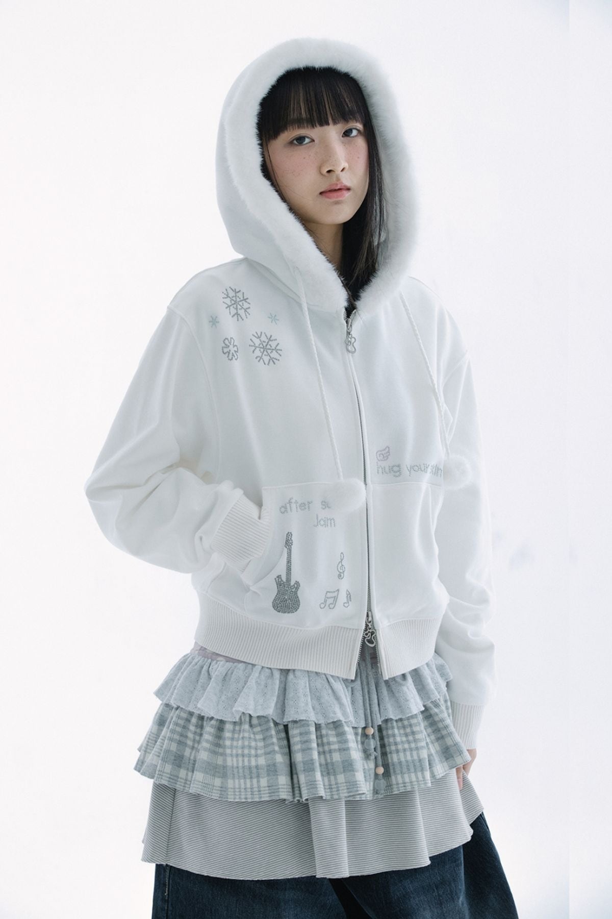 トップス HUG YOUR SKIN Angel wing pom-pom hooded MUSINSA公式 | HUG YOUR SKIN エンジェルウィングフーディージップ