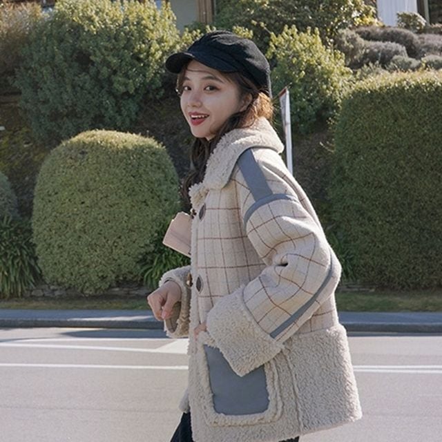 【CHANEL】チェック柄フード付きショートダッフルコート CHANEL】チェック柄フード付きショートダッフルコート CHANEL