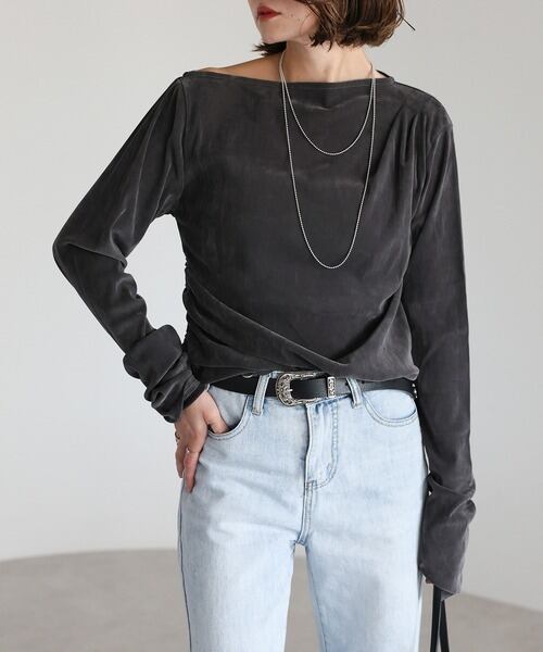 ベロアアシメシルエットトップス