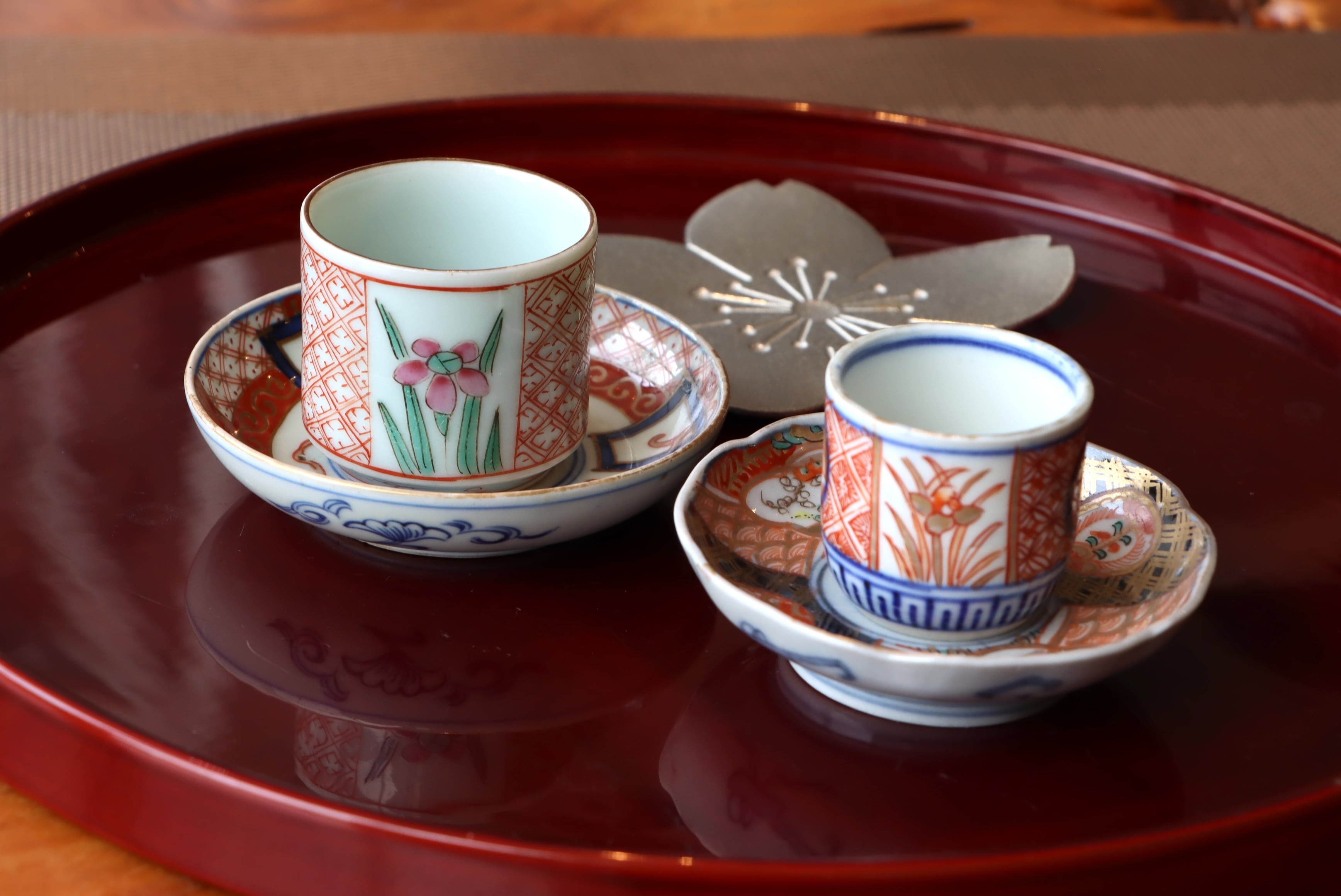 覗き猪口 伊万里焼 色絵 菖蒲文 | (有)新原美術