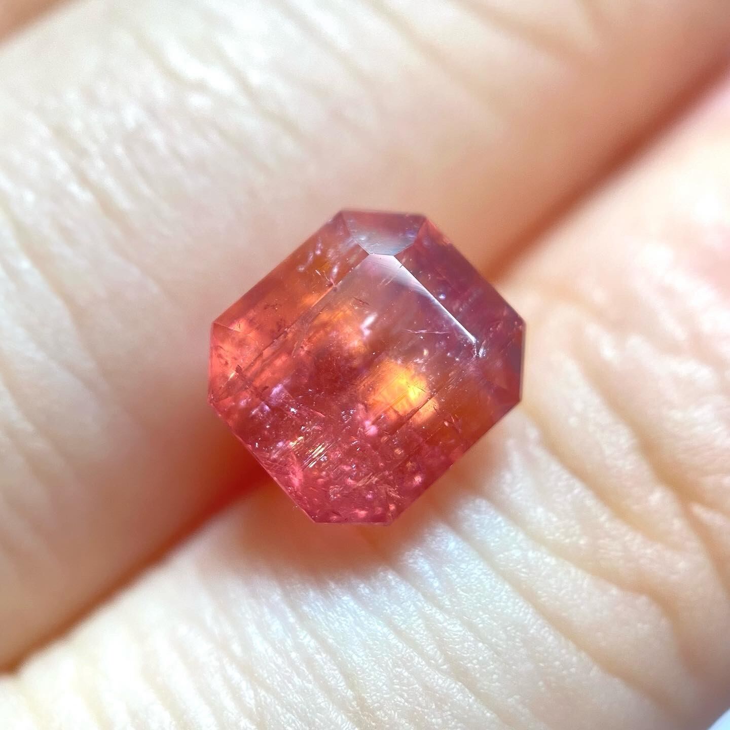 鮮やかな夕焼け トルマリン