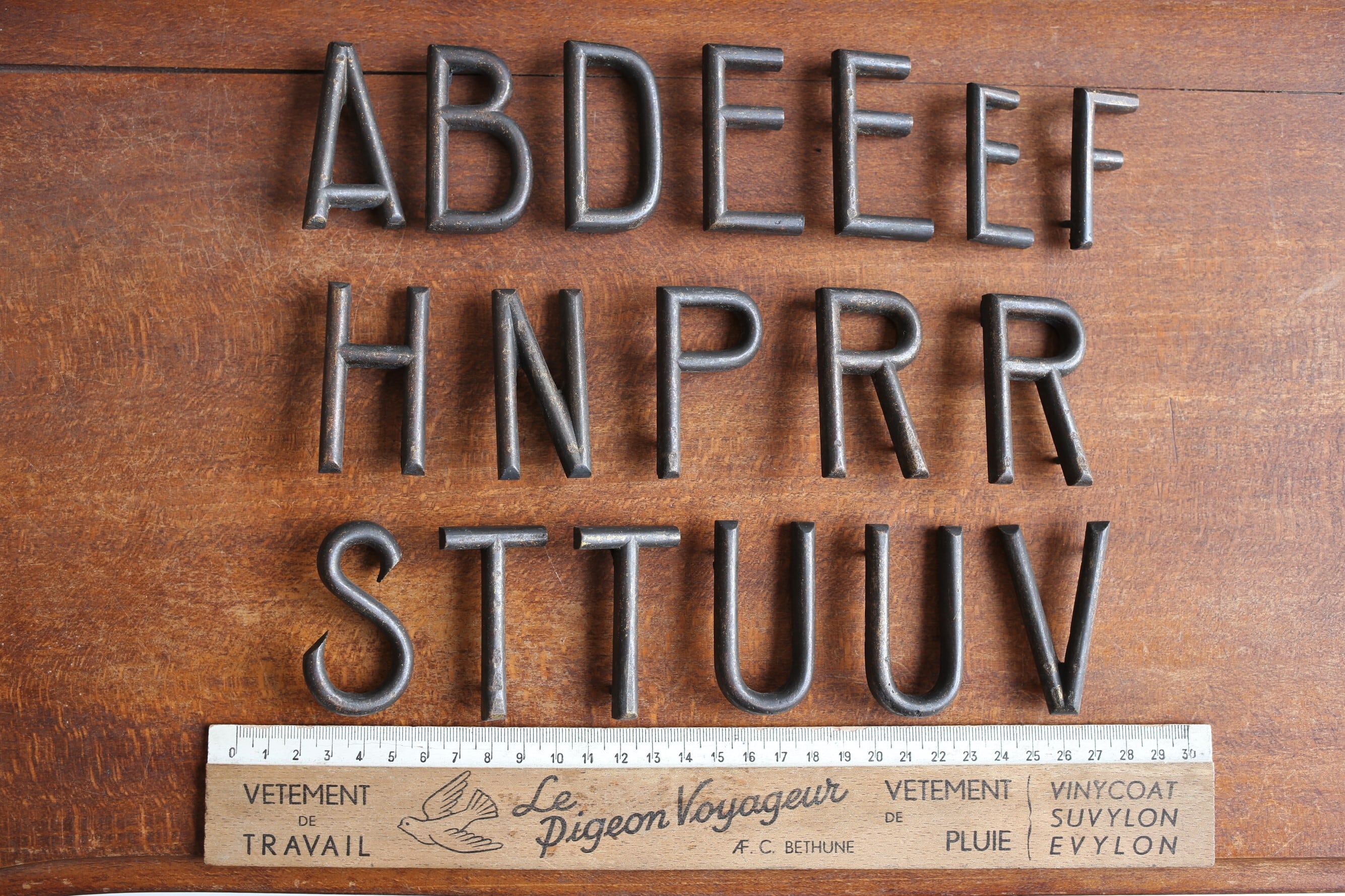 フランス アンティーク ヴィンテージ アルファベット レター サイン N