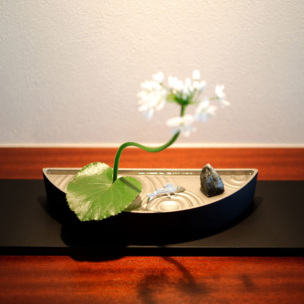 生け花におすすめの花器》雫影HANGETSU｜銀雅堂 | 生活を楽しむ専門店