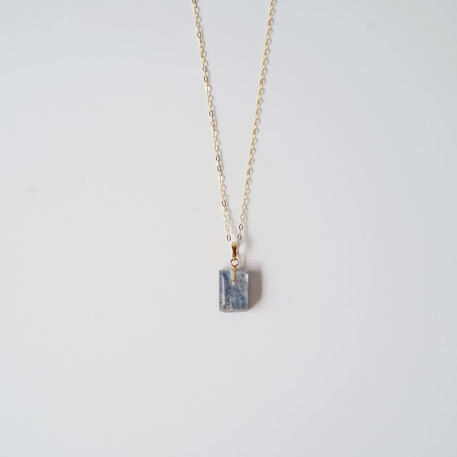 K10YG 天然石ネックレス【Rutile×Kyanite】