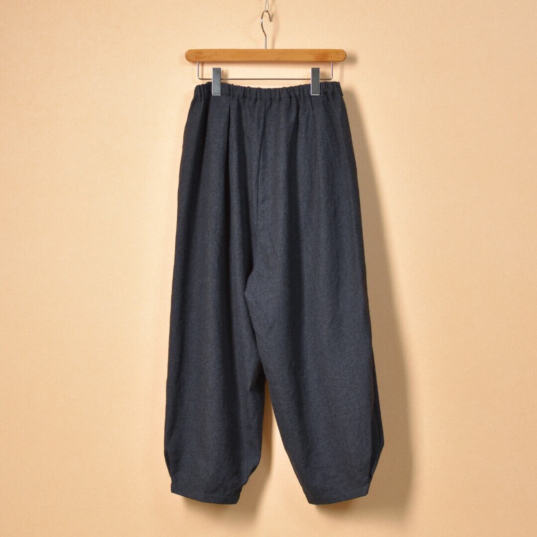 prit プリット ウール綾織 裾タックバギーパンツ・チャコール【送料