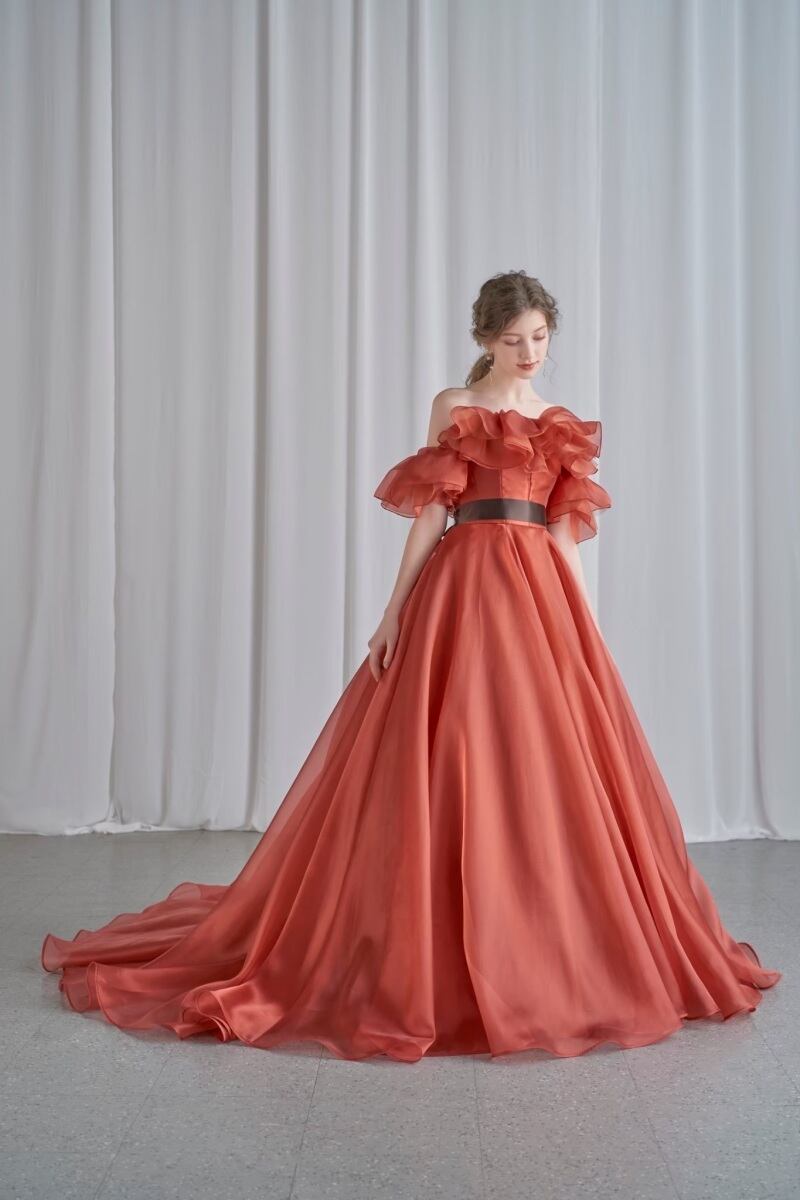 カラードレス 胸元のフリル テラコッタ色 サッシュベルト Aライン  