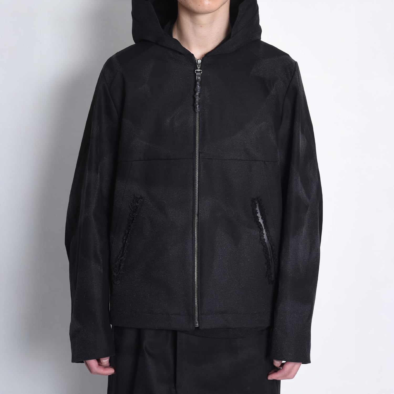 UNEEK BASEMNT - Discover independent style.