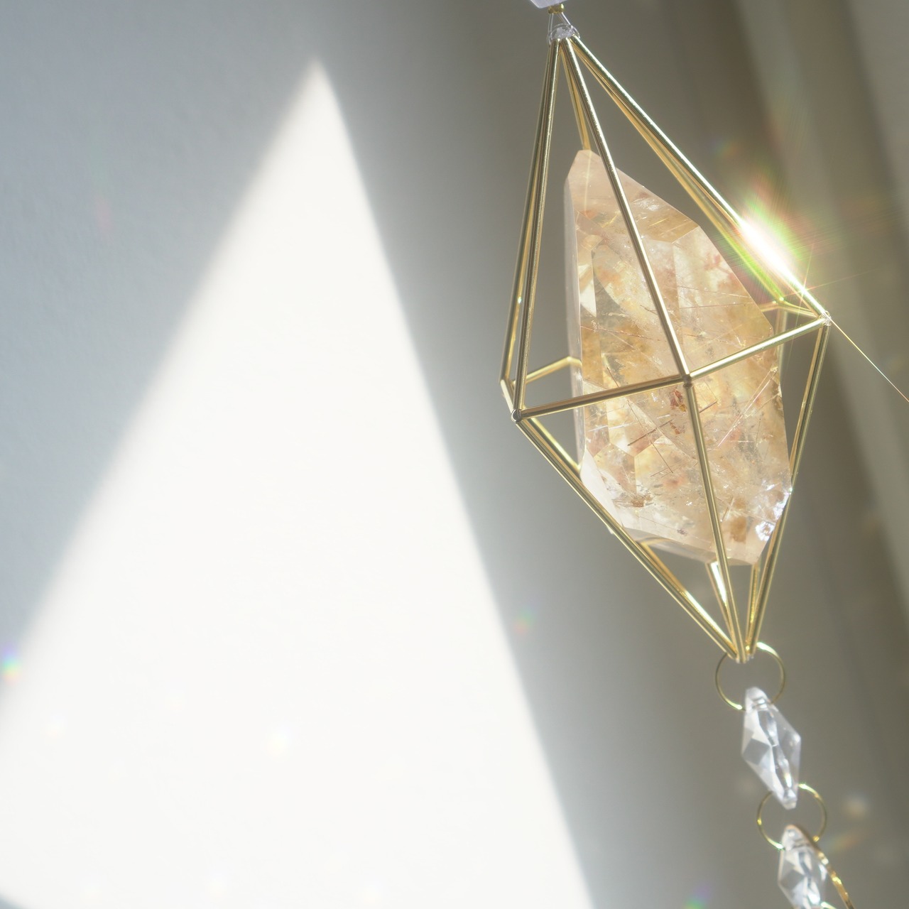 Demeter - Gold rutile quartz / ジェムピラー / Gem Pillar Interior Jewelry