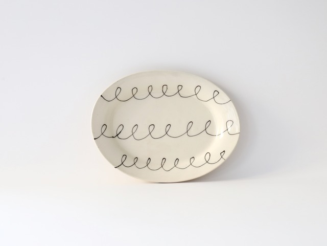 中囿義光　オーバルプレート（クルクル） ブラック Ａ