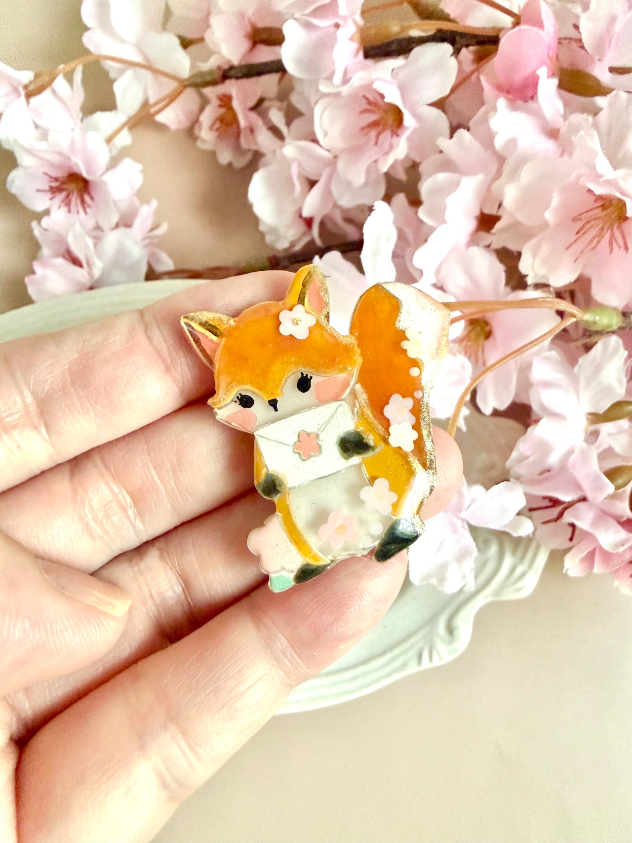ブローチ『さくらポストのキツネさん』ストーリーカード付き