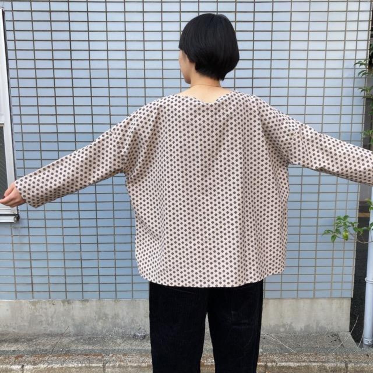 ICHI（イチ）　小紋柄ブラウス　ベージュ