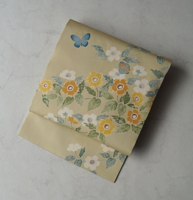 【なごや帯】 若芽色　抽象花に蝶々文　塩瀬なごや帯