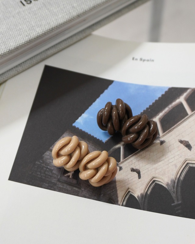 粒々ピアス　5281137（1121）