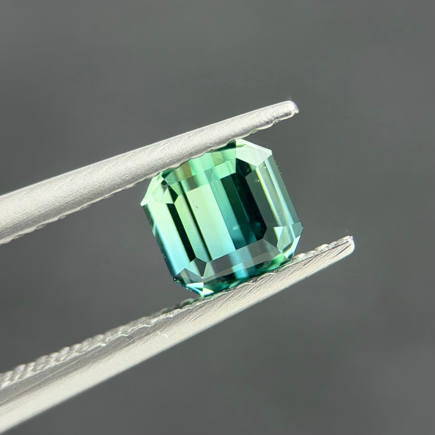 特別企画 [4] トルマリン 4.9x4.8mm, 0.75ct, アフガニスタン産