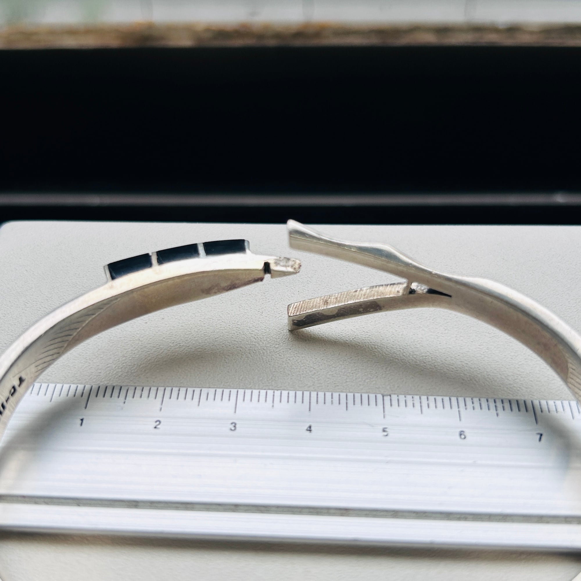 Mexico シルバー925 オニキス開閉バングル | Milo Antiques & Vintage