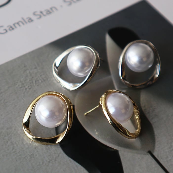 メキシコ タスコ製 TAXCO シルバー925 オーバルフープピアス/軽研磨仕上 メキシコ タスコ製 TAXCO シルバー925 オーバルフープピアス/軽研磨