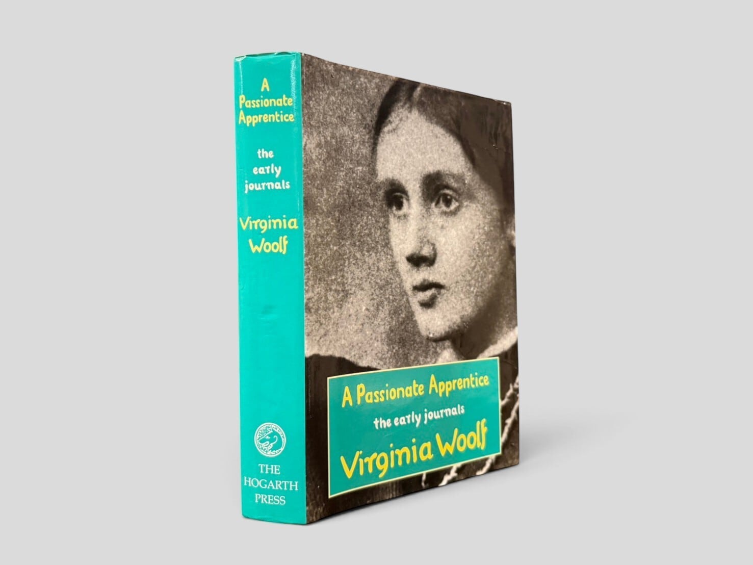 【SL1341】【FIRST U.K EDITION】A Passionate Apprentice: The Early Journals 1897-1909(1990) /Virginia Woolf