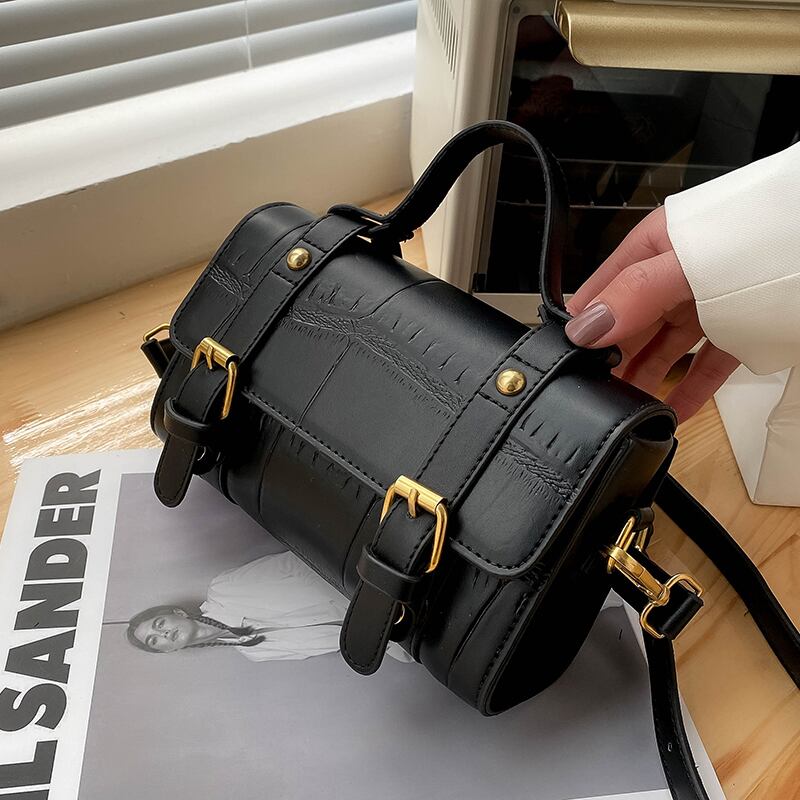 メッセンジャーバッグ Tiancai_Wing_Bag92394091199