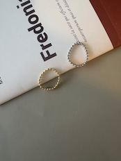 tiny ball ring