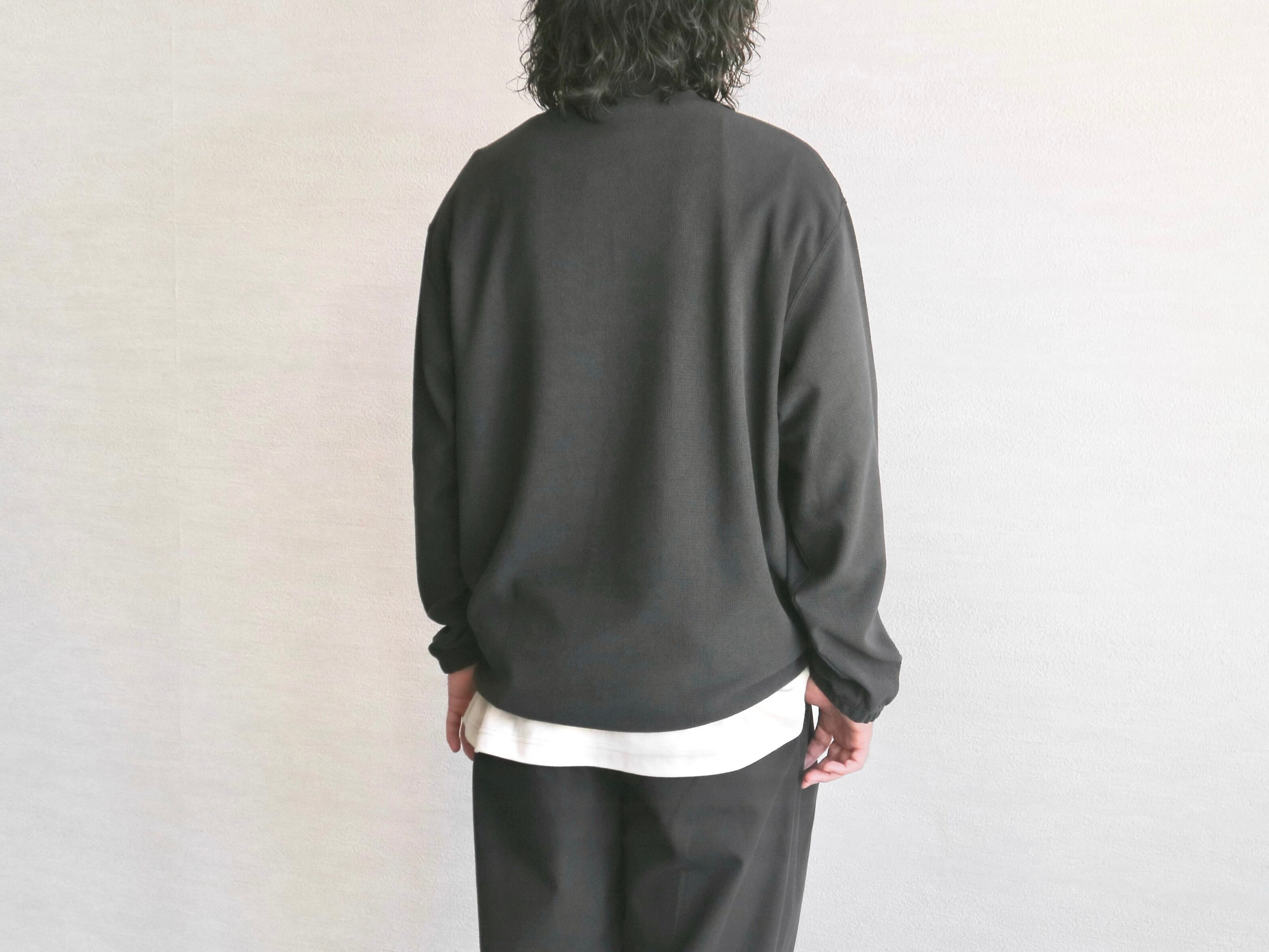 STILL BY HAND スティルバイハンド】TRICOT JERSEY HIGH NECK HALF ZIP