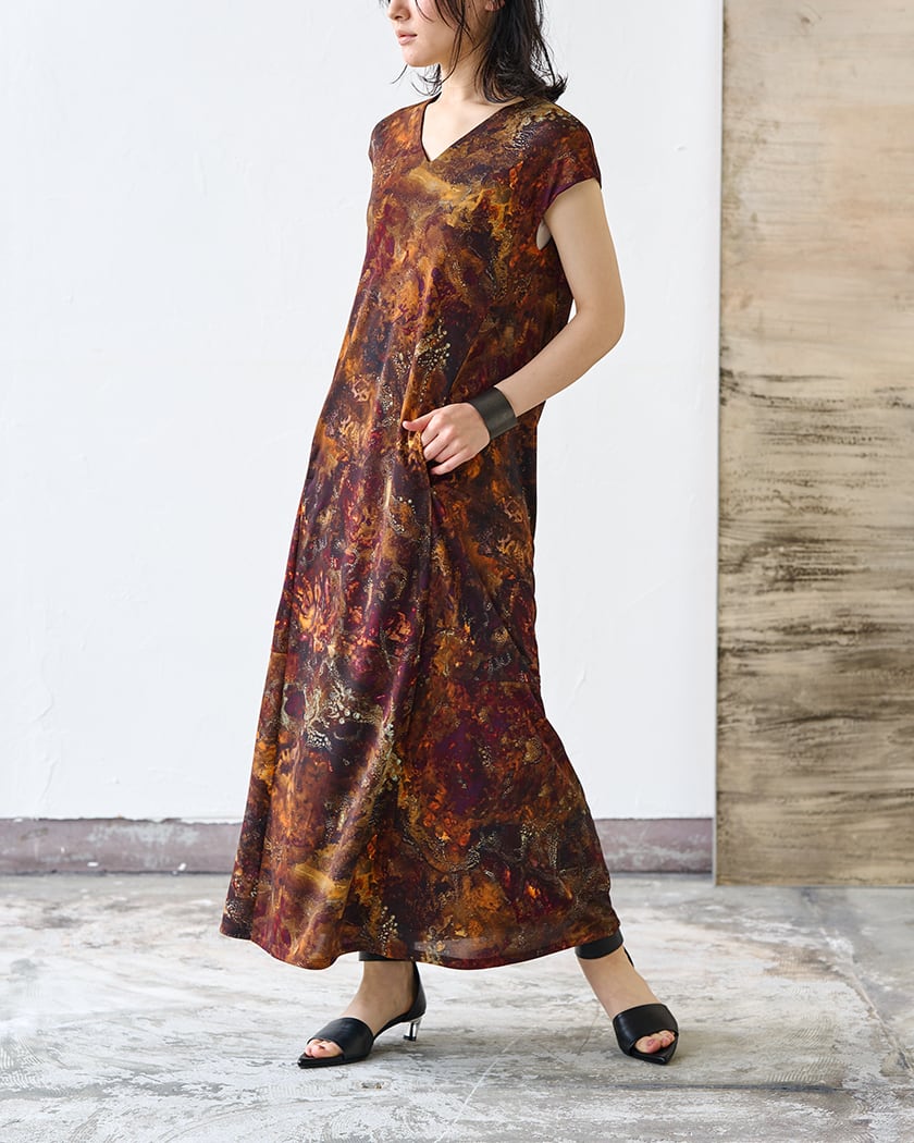 ブラウン Vネック マキシドレス Vネック ジャージーワンピース〈PEACOCK〉 | oriif.
