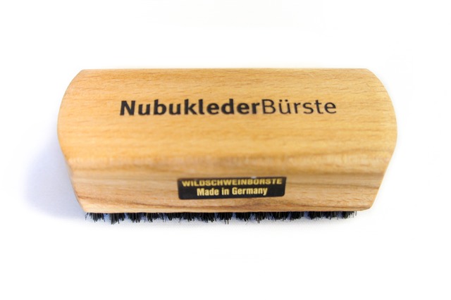 育成道具　ブラシ　木製　馬具　【KHA01-1805141153】20221108