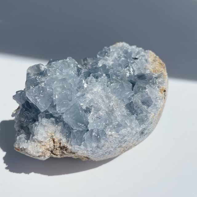 セレスタイト 卵型42◇ Celestite ◇天然石・鉱物・パワーストーン