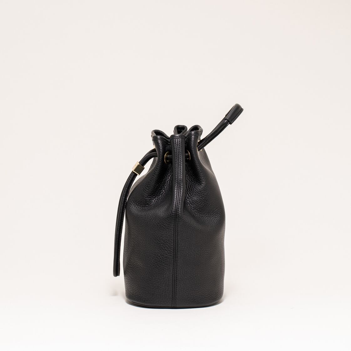 S.MANO DRAWSTRING BAG SMALL（エスマーノ ドローストリングバッグ 