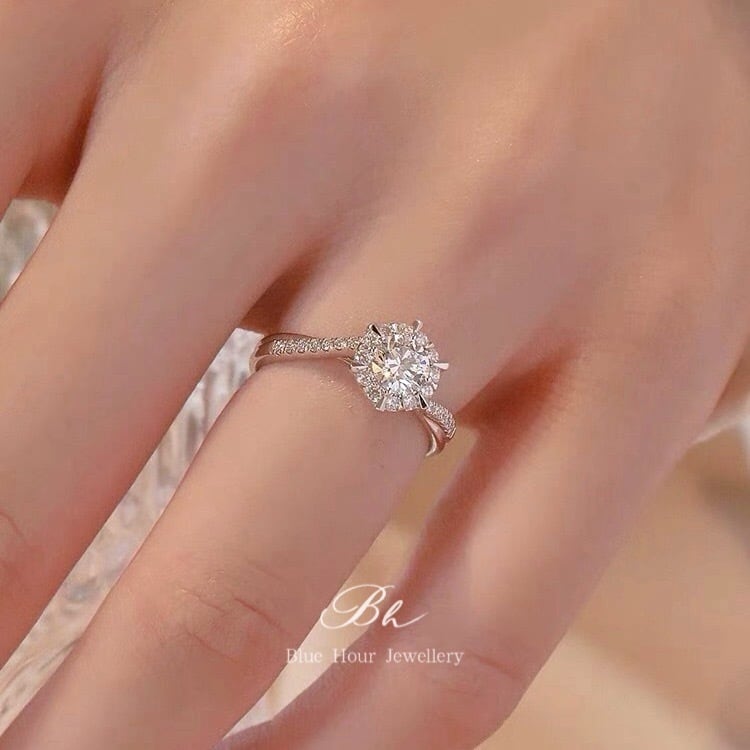 モアッサナイト 0.5ct/1ct/2ct キラキラ ラウンド ゴージャス