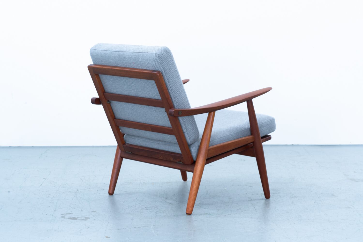 ハンス J ウェグナー / 人気で入手困難なGE270 / 1人掛けソファ Hans J. Wegner | GE270 1 Seat Sofa | kaikki gallery | 北欧